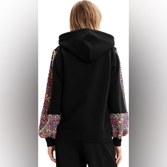 EUC- DESIGUAL- SWEET DAISYS HOODIE- Medium - Picture 2 of 8